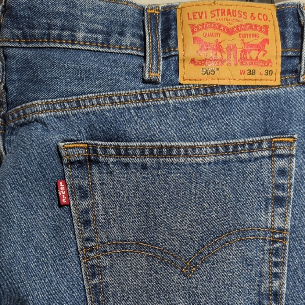 Levi's 505 Straight Leg Medium Wash Mens Jeans Size‎ 38